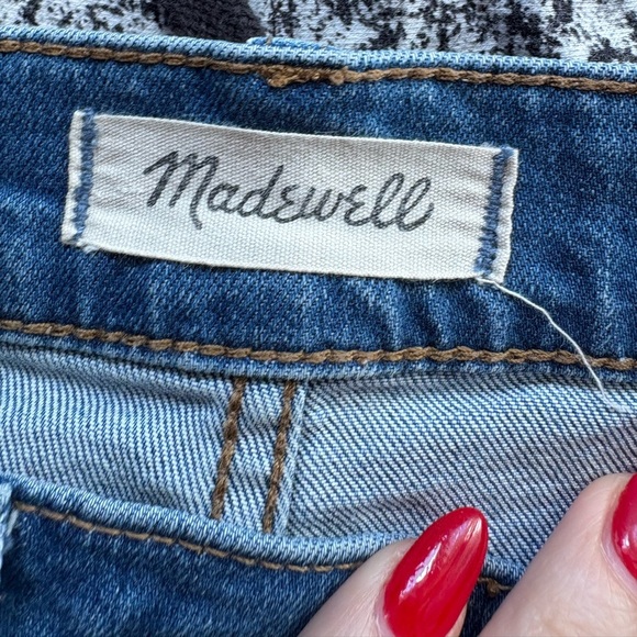 Madewell womens High-Rise Denim Shorts: Button-Front
Edition size 24 preloved - Picture 2 of 8